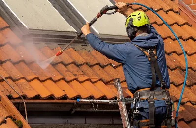 Démoussage et hydrofuge de toiture à Étrepy